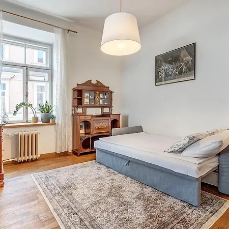 Apartment Domillion 2bdr Str Antique Vl476