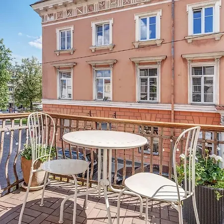 Apartment Domillion 2bdr Str Antique Vl476 *