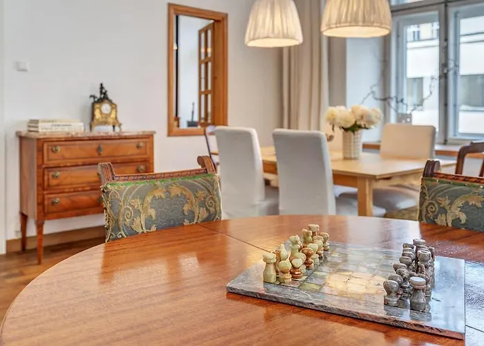 Domillion 2bdr Str Antique Vl476 ヴィリニュス