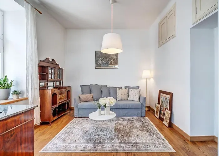 Domillion 2bdr Str Antique Vl476 * Vilnius