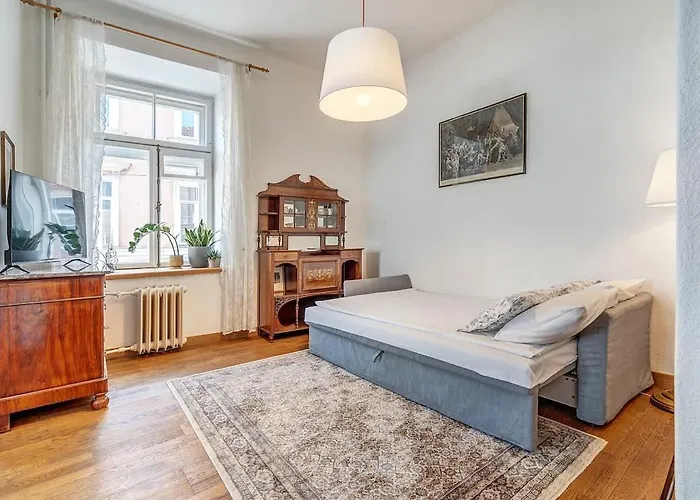 Apartman Domillion 2bdr Str Antique Vl476