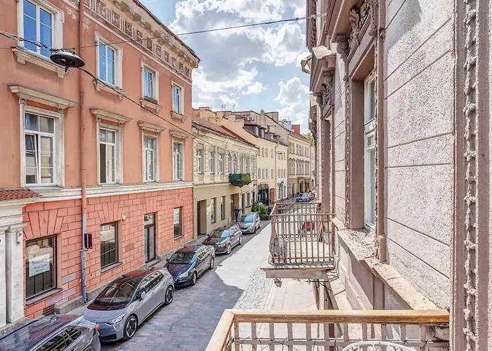 Domillion 2bdr Str Antique Vl476 Vilnius