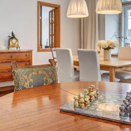 Domillion 2bdr Str Antique Vl476 Vilnius