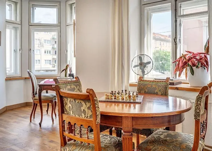 Domillion 2bdr Str Antique Vl476 Daire