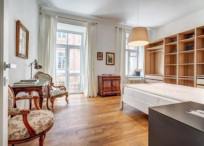 Daire Domillion 2bdr Str Antique Vl476